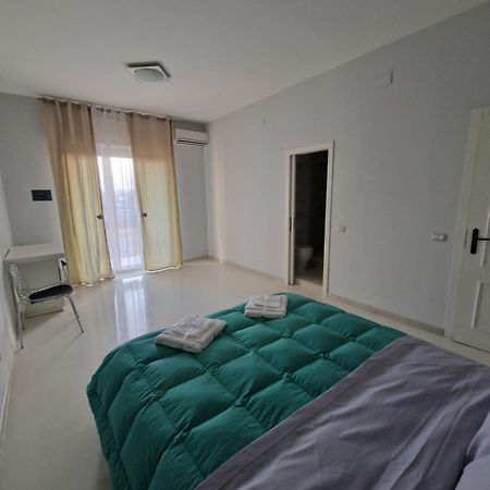 Ciao Napoli Bed & Breakfast Bagian luar foto
