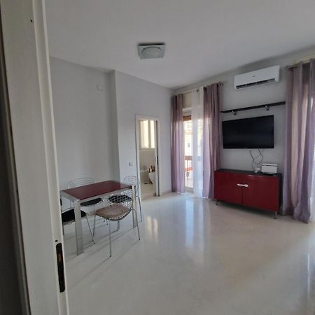 Ciao Napoli Bed & Breakfast Bagian luar foto