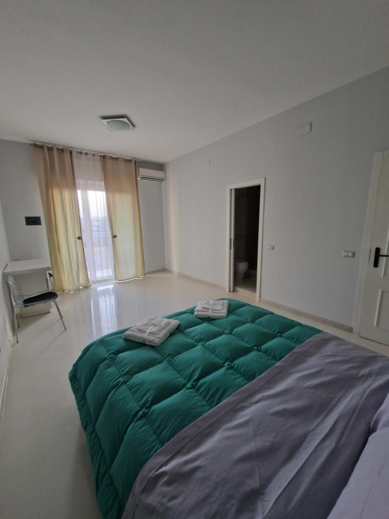Ciao Napoli Bed & Breakfast Bagian luar foto